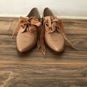Nude pink Oxford shoes